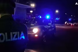 Italy bắt giữ hàng trăm nghi phạm thuộc băng đảng mafia khét tiếng