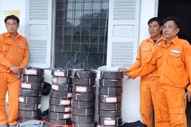 Long An: Giả nhân viên điện lực bán cáp điện kém chất lượng