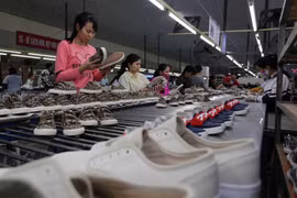 Hiệp định Thương mại Tự do EVFTA sẽ là cơ hội lớn cho cho ngành da giày của Việt Nam xuất khẩu sang thị trường EU. (Ảnh: TTXVN)