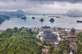 Quần thể chùa Tam Chúc rộng khoảng 5.100ha. 
