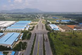 Khu công nghiệp Châu Đức (huyện Châu Đức, Bà Rịa-Vũng Tàu) có tổng diện tích cho thuê hơn 500ha đã hoàn thiện các hạ tầng giao thông, điện, nước, gas... để thu hút các nhà đầu tư thứ cấp. Tỷ lệ lấp đầy của Khu công nghiệp Châu Đức hiện đạt 48%. (Ảnh: Hoàn