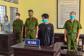 Bị cáo Phạm Minh Nhật Trung tại tòa. (Ảnh: TTXVN)