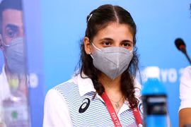 Alia Issa phát biểu tại cuộc họp báo ở Tokyo (Nhật Bản), ngày 23/8/2021. (Ảnh: AFP/TTXVN)