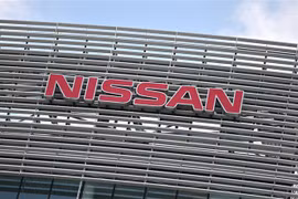 Biểu tượng của Nissan tại trụ sở của hãng ở Yokohama (Nhật Bản). (Ảnh: AFP/TTXVN)