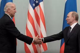 Tổng thống Nga Vladimir Putin từng tiếp xúc với ông Joe Biden khi ông Biden còn là Phó Tổng thống Mỹ (Ảnh: Reuters)