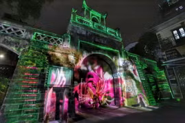 Trình chiếu 3D Mapping tại Ô Quan Chưởng, Hà Nội. (Ảnh: Tuấn Đức/TTXVN)