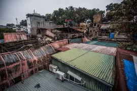 Khu nhà bị cháy trên đường La Thành. (Ảnh: Trọng Đạt/TTXVN)