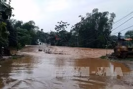 Lào Cai: Mưa to bất thường khiến 1 người bị lũ cuốn trôi khi qua suối 