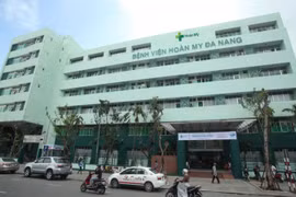Đi du lịch, vợ và con tử vong, chồng nguy kịch vì nghi ngộ độc