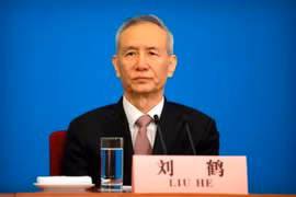 Phó Thủ tướng Trung Quốc kiêm Chủ nhiệm Văn phòng Tiểu tổ Tài chính và Kinh tế Trung ương Lưu Hạc. (Nguồn: AP)
