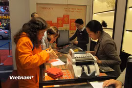 Một điểm giao dịch vàng tại Hà Nội. (Ảnh: Đức Duy/Vietnam+)