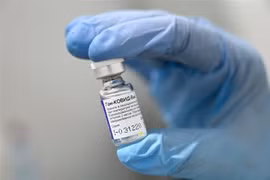 Vaccine ngừa COVID-19 Sputnik V của Nga. (Ảnh: AFP/TTXVN)