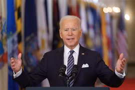 Tổng thống Mỹ Joe Biden phát biểu tại Nhà Trắng ở Washington, DC. (Ảnh: AFP/TTXVN)