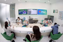 Nợ xấu gia tăng tại công ty con FE Credit khiến tỷ lệ nợ xấu tại VPBank tăng lên mức 5,25% vào cuối tháng 6/2022. (Ảnh: Trần Việt/TTXVN)