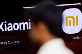 Bên ngoài một cửa hàng của Xiaomi ở Mumbai (Ấn Độ), ngày 11/5/2022. (Nguồn: reuters.com)