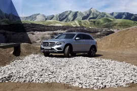 Mẫu xe Mercedes GLC class 2016 được Mercedes Benz Việt Nam giới thiệu. (Ảnh minh họa: Thế Anh/TTXVN)