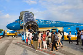 Vietnam Airlines Group mở bán 1,5 triệu vé bay dịp Tết Nguyên đán 2025