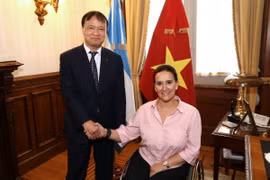 Phó Tổng thống Argentina Gabriela Michetti, kiêm Chủ tịch Quốc hội, tiếp Thứ trưởng Bộ Công Thương Việt Nam Đỗ Thắng Hải. (Ảnh: Diệu Hương/Vietnam+)