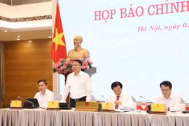 Thứ trưởng Bộ Tài chính Nguyễn Đức Chi tại phiên họp báo do Văn phòng Chính phủ tổ chức vào chiều 4/11. (Ảnh: PV/Vietnam+)