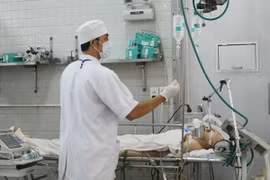 Hỗ trợ các nạn nhân vụ tai nạn trên cao tốc TP.HCM-Trung Lương 