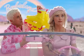 Bộ phim ''Barbie'' đình đám chính thức bị cấm chiếu ở Việt Nam do chứa hình ảnh ''đường lưỡi bò.'' (Ảnh: Warner Bros.)