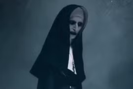 Tạo hình của ma sơ Valak. (Ảnh: Warner Bros.)