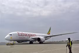 Máy bay của hãng hàng không Ethiopian Airlines cất cánh từ sân bay quốc tế Bole ở Addis Ababa, Ethiopia. (Nguồn: AFP/TTXVN)