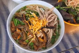 Một bát bún thang lươn Hưng Yên. (Ảnh: Vietnam+)