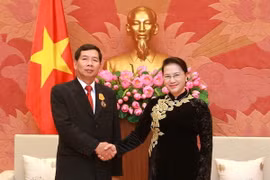 Chủ tịch Quốc hội Nguyễn Thị Kim Ngân tiếp Chánh án Tòa án nhân dân tối cao Lào Khamphanh Sit Thi Damph​a. (Ảnh: An Đăng/TTXVN)