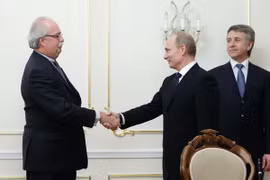 Putin gọi CEO Total là "người bạn thực sự" của nước Nga