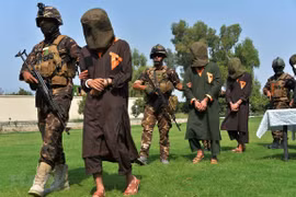 Afghanistan hoãn trao đổi tù nhân với nhóm phiến quân Taliban
