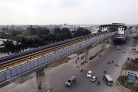 Nhà ga Yên Nghĩa - nhà ga cuối cùng trên tuyến đường sắt đô thị Cát Linh-Hà Đông. (Ảnh: Huy Hùng/TTXVN)