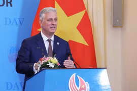 Cố vấn An ninh Quốc gia Hoa Kỳ Robert O’Brien nói chuyện với sinh viên Học viên Ngoại giao tại Hà Nội. (Ảnh: Lâm Khánh/TTXVN)