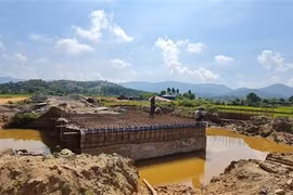 Nhiều công trình đầu tư năm 2022 tại tỉnh Gia Lai chưa được giải ngân vốn do địa phương không thu được tiền sử dụng đất - nguồn phân bổ vốn theo kế hoạch. (Ảnh: Hồng Điệp/TTXVN)