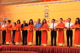 Hội chợ hàng Việt Nam chất lượng cao và sản phẩm truyền thống