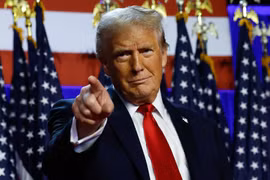 Hé lộ “lịch trình dày đặc” của ông Trump trong 24 giờ đầu tiên