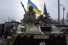 Canada và Pháp tuyên bố không cung cấp vũ khí cho Ukraine