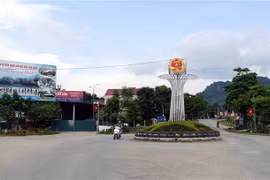 Đường liên xã ở Tân Trào được xây dựng bề thế, khang trang. (Ảnh: Vũ Quang/TTXVN)