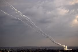 Hamas được cho là đã bắn 3 rocket vào miền Nam Israel. (Nguồn: AP)