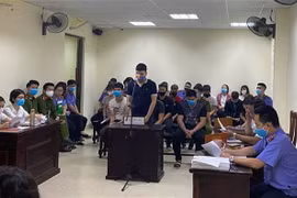 Quang cảnh phiên tòa. (Ảnh: TTXVN)