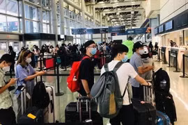 Công dân Việt Nam chuẩn bị về nước. (Ảnh minh họa: TTXVN phát)