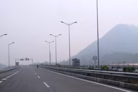 Thông toàn tuyến cao tốc Nội Bài-Lào Cai vào tháng 8