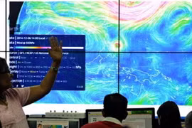 Bão Hagupit đang ở trên vùng biển phía Đông đảo Xama 