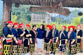 Phát triển du lịch làng nghề, du lịch nông nghiệp, nông thôn giúp cải thiện đáng kể đời sống của người dân nông thôn. (Ảnh: PV/Vietnam+)