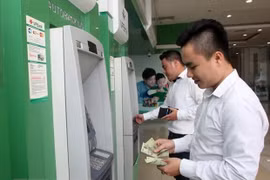 Lương tối thiểu vùng theo tháng và theo giờ năm 2024 đều tăng ở mức 6%. (Ảnh: TTXVN)