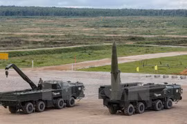 Tên lửa chiến thuật Iskander-M của quân đội Nga trong cuộc diễn tập tại Kubinka, Nga, ngày 9/9. (Nguồn: EPA/TTXVN)