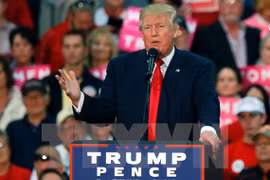 Ứng viên Donald Trump trong cuộc vận động tranh cử ở Springfield, bang Ohio, ngày 27/10. (Nguồn: AFP/TTXVN)