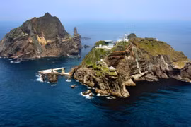 Quần đảo Dokdo mà Nhật Bản cũng tuyên bố chủ quyền và gọi là Takeshima. (Nguồn: ileriduny.com)