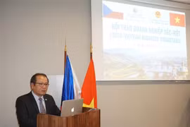 Đại sứ Việt Nam Thái Xuân Dũng phát biểu khai mạc Hội thảo. (Ảnh: Hồng Kỳ/TTXVN)