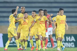 Nam Định đánh bại tân binh V-League, thắng trận đầu tiên của mùa giải